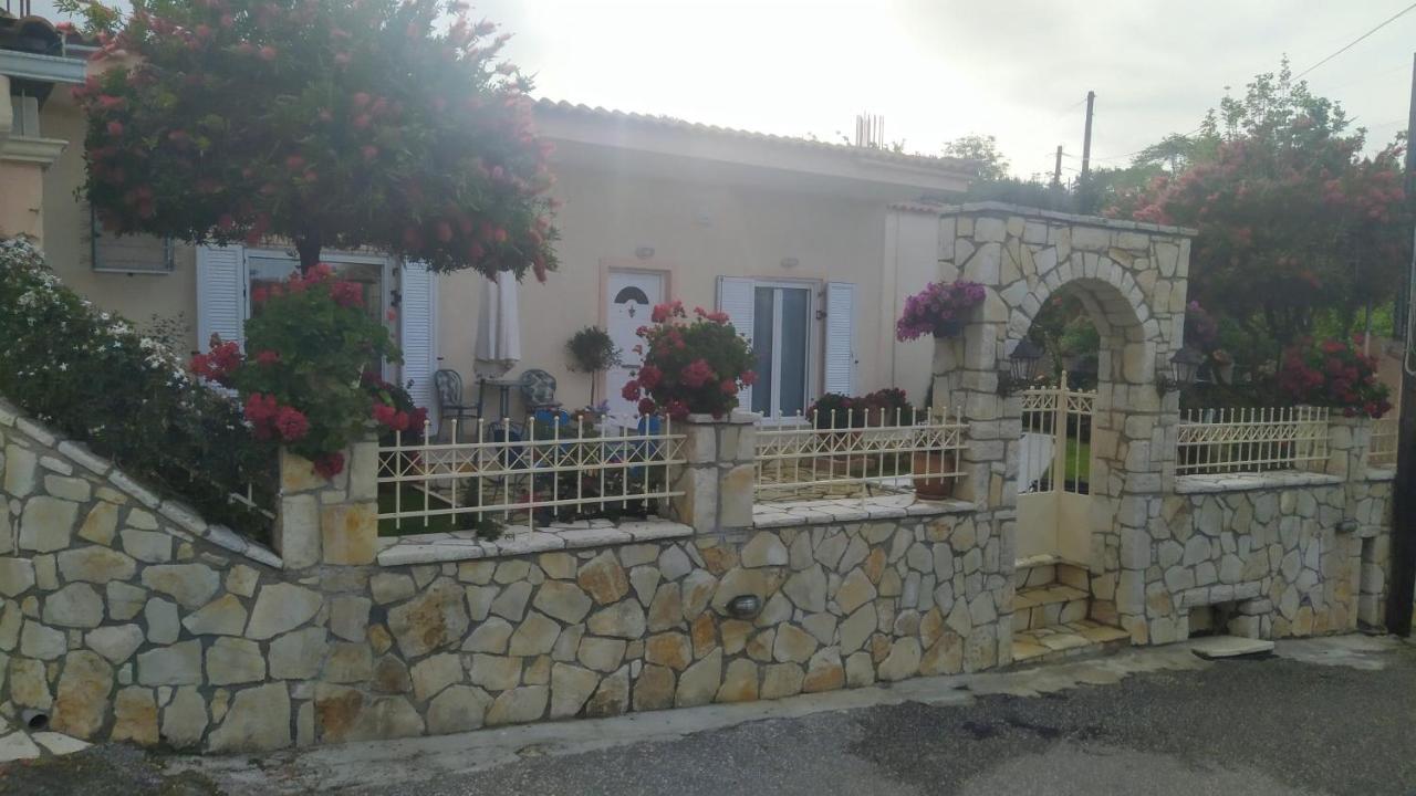 Summer Village House Popi Kanakades Luaran gambar